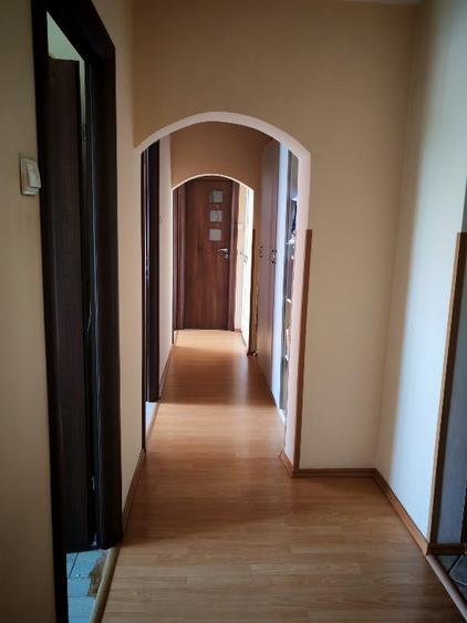 Vând apartament 3 camere  - 4
