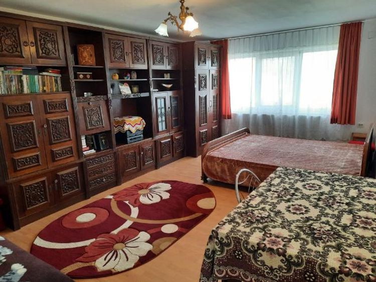 VÂND CASĂ LÂNGĂ HOREZU VÂLCEA  - 4