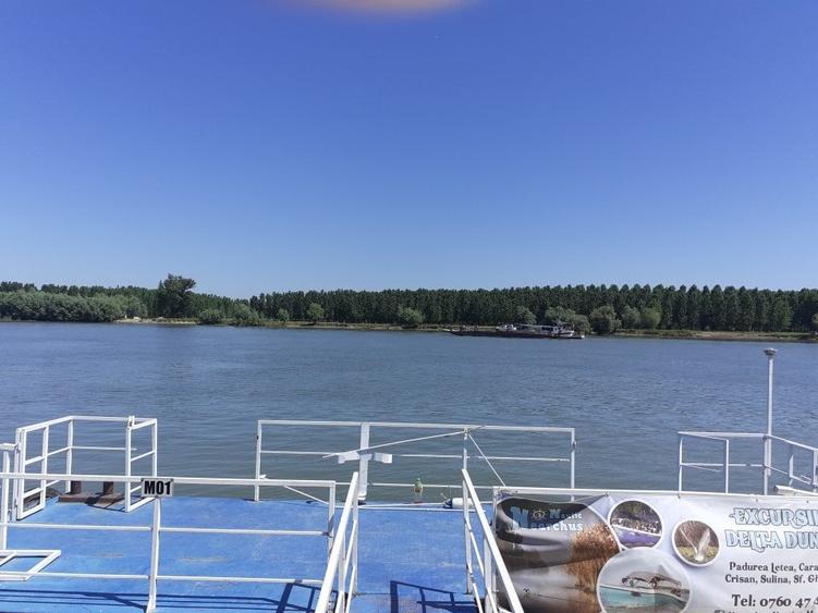 OCAZIE; teren MAHMUDIA 12euro/m.p. Suprafata 5000 m.p. Deschidere la Dunare 48m - 14