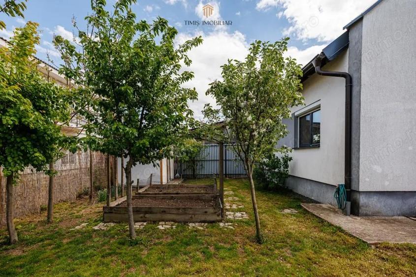 Cea mai accesibila casa din Dumbravi?a 3 camere, teren 293 mp - 15