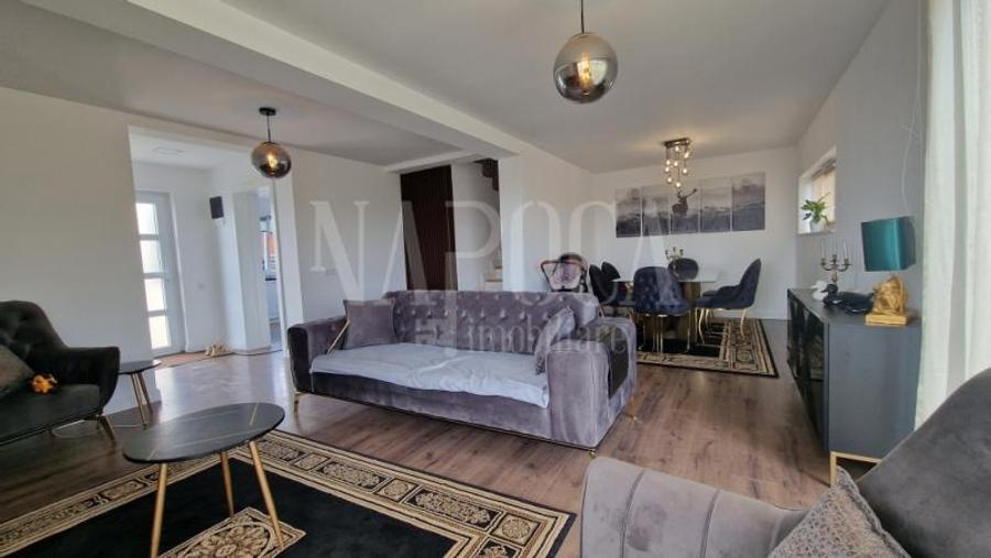 Casa 4 camere de vanzare in Dezmir - 1