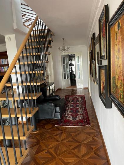 Casa deosebita P+E+M  Central-Biserica - 16