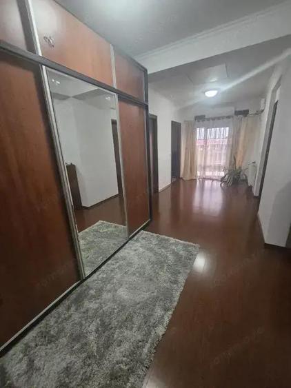 Casa ,zona Ford, suprafata utila 360 mp,teren 518 mp POSIBILITATE RATE !!! - 12