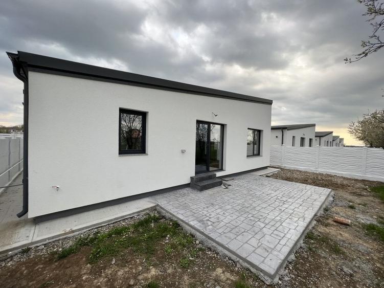 Case Individuale de vanzare in Comuna Paulesti Prahova - 17