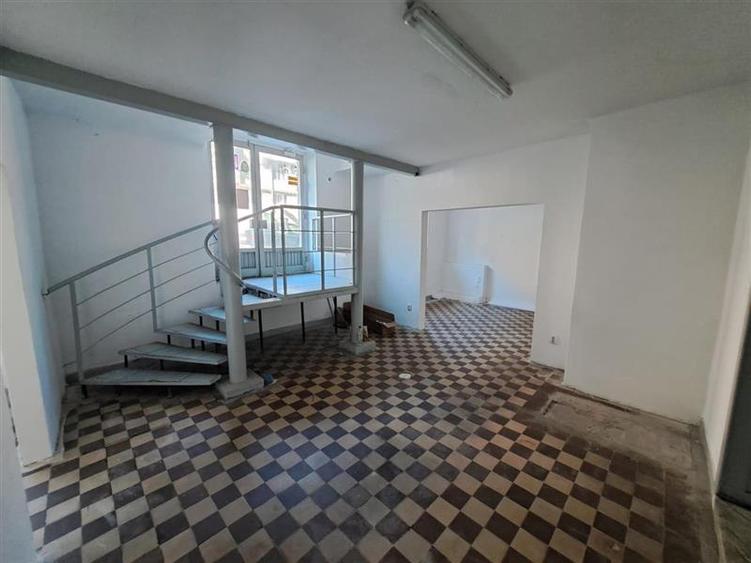 Spatiu la demisol, 150 mp utili, situat in zona strazii Horea! - 1