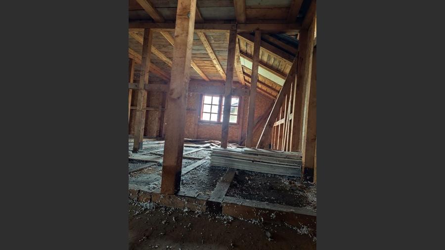 VIla de vanzare Teisani Stubeiu 11250 mp - 12