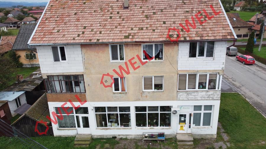 De vânzare apartament cu trei camere în Cătălina! - 2