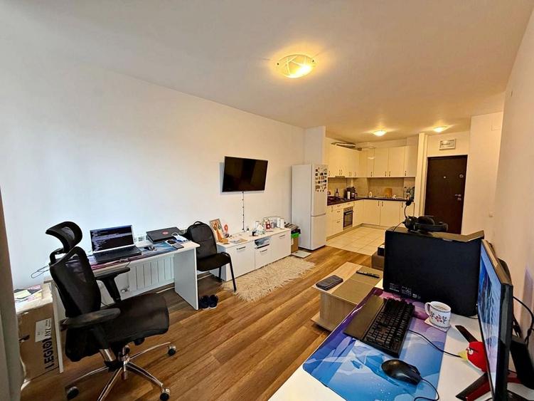 Semicentral, bloc nou 2010, 2 camere mobilat si utilat, terasa, 2 lifturi - 2