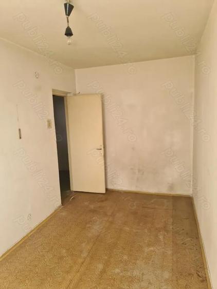 Apartament de vanzare. Exclus Agenti. Exclus credit imobiliar. Va rog nu deranja?i inutil. - 4