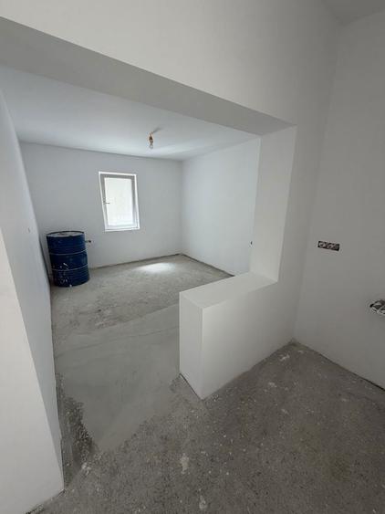Casa de vanzare, ideala pentru spatiu comercial - 3
