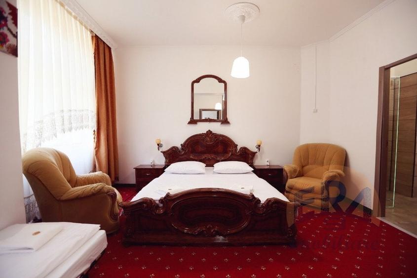 Casa cu 3 apartamente, P-ta Unirii , Str. Primariei - 2