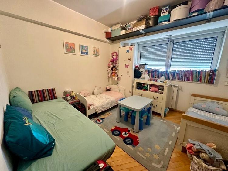 UNIRII - FANTANI 5 camere decomandat etaj 5 panorama deosebita - 14