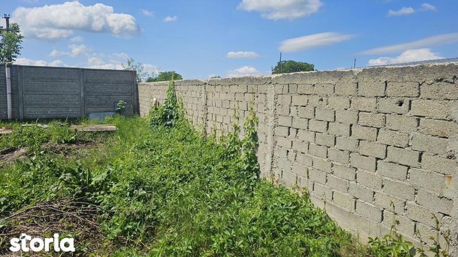 Vand teren In Comuna petrechioaia , sat surlari - 2