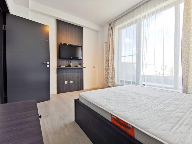 Penthouse cu terasa generoasa, aproape de plaja - 8