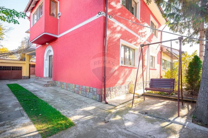 De inchiriat apartament 3 camere la casă, zona Florilor cu parcare - 7
