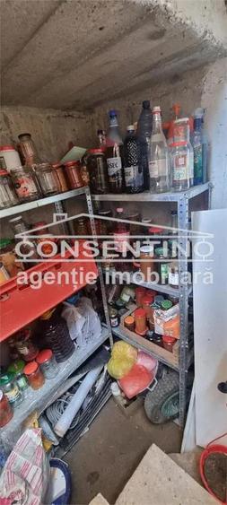 Se vinde casa si teren in zona Capatanesti - 16