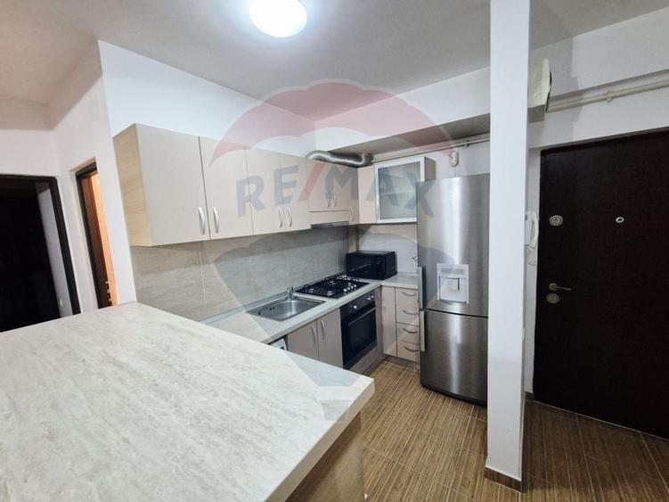 Apartament cu 3 camere de vânzare în zona Berceni - 3