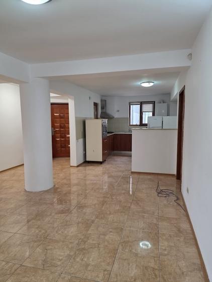 Faleza Nord – 3 camere  în vilă | 98 mp utili | parter | ideal birouri - 6
