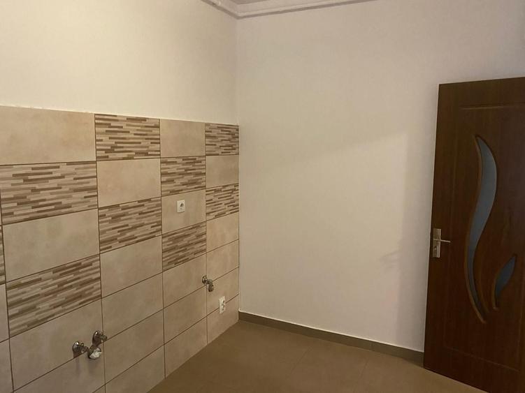 2 camere semidecomandat | Bloc 2014 | Centrală proprie | 11 min metrou - 8