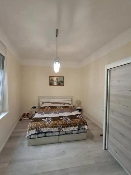 Ocazie!!! Blascovici Casa 8 camere - Proiect 2 Familii - 12