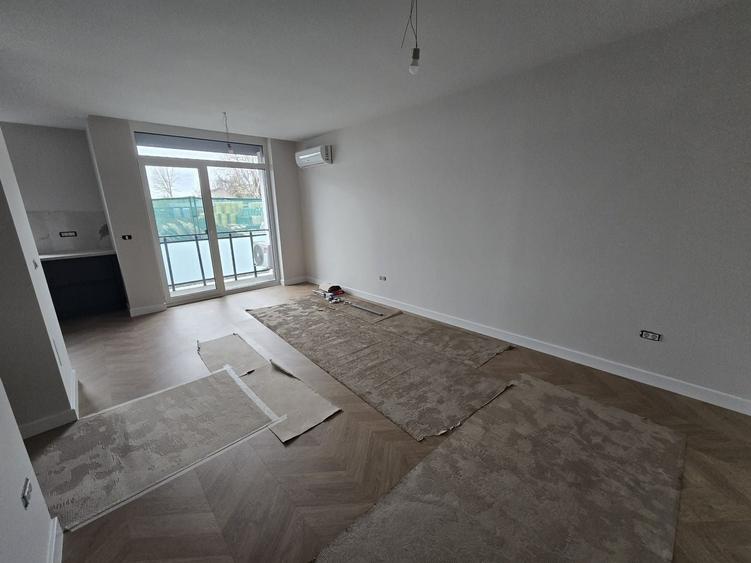 Apartament cu 2 camere decomandat în Aradului