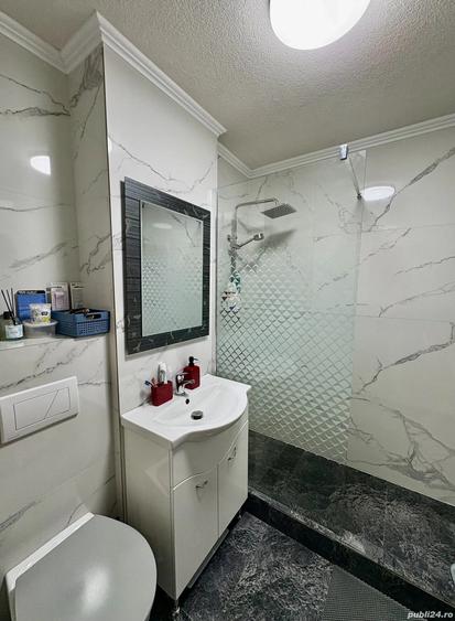 Proprietar, vand apartament cu 2 camere in zona Micalaca. - 2