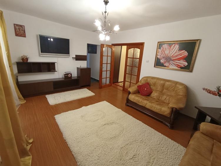 Apartament 3 camere Frumoasa-Continental, decomandat, etaj 4/8 - 1