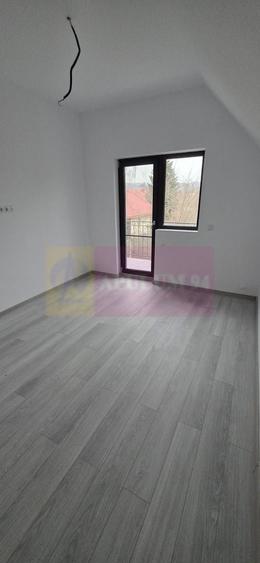 Vila de vanzare cu 4 camere in Brebu - 23