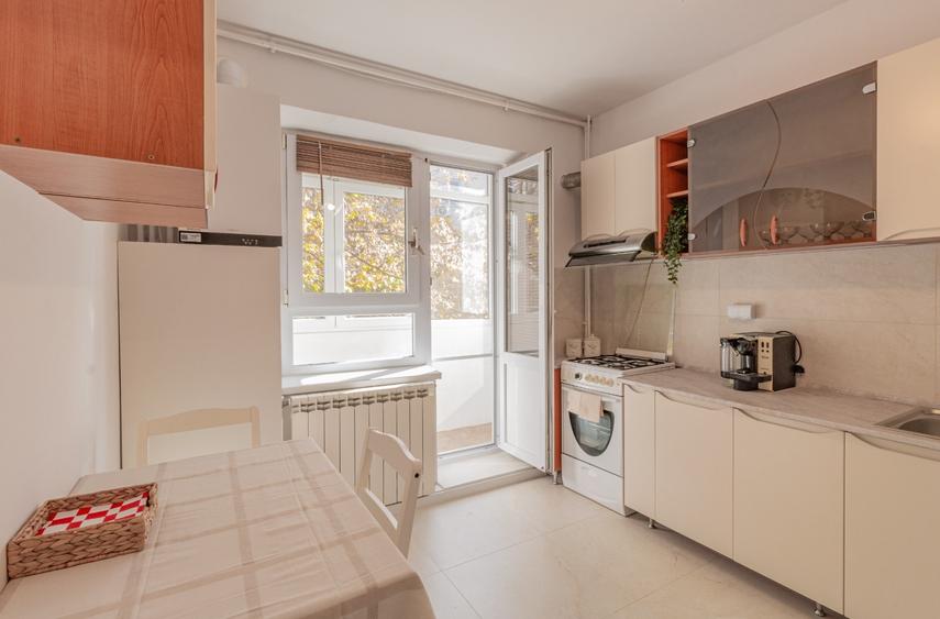 Berceni Piata Sudului Apartament cu 3 camere de inchiriat - 1