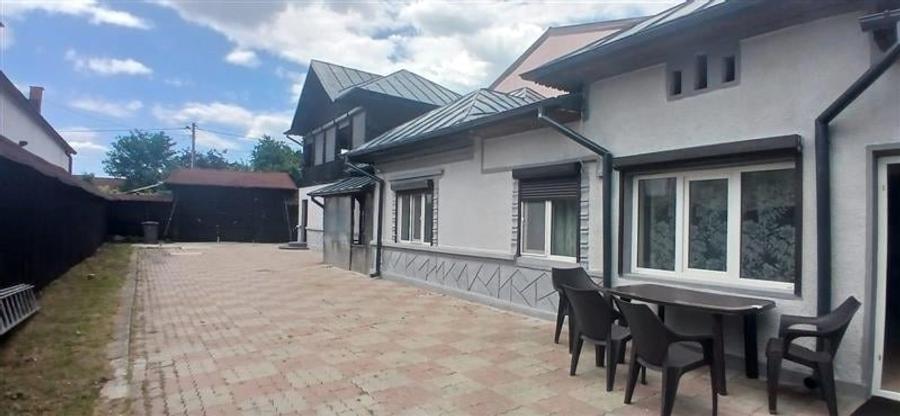 Casa 8 camere de vanzare Valea Voievozilor Targoviste 653mp teren - 11