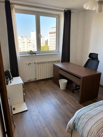 Apartament cu 3 camere decomandat în Gara de Nord