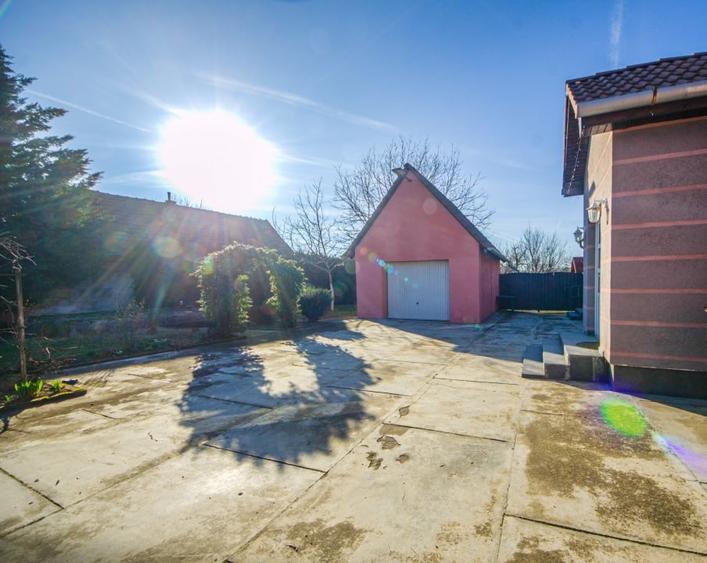 Casa cu 3 camere si 785 mp teren, zona Micalaca, Arad - 10