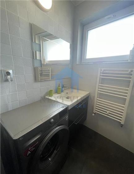 Apartament cu 2 camere decomandat în Gară