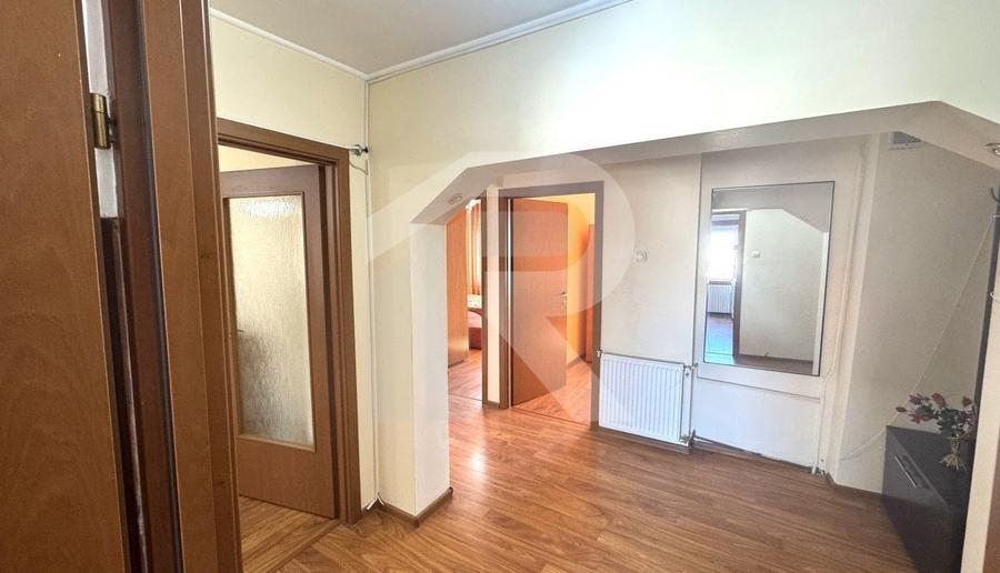 3 camere, Cantacuzino/Mos Craciun, vedere panoramica, etaj superior - 9