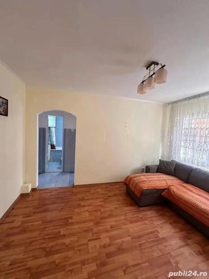 De vanzare apartament cu 3 camere, la etajul 1, mobilat 38.000e - 1