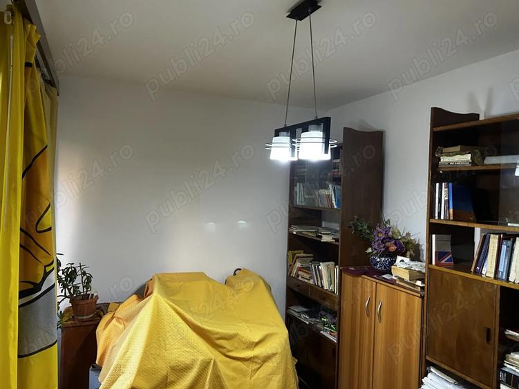 Apartament 3 camere decomandate zona Poli 2 - 2