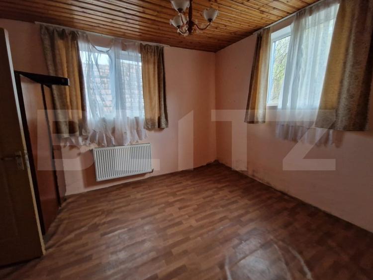 Casă individuală cu 2 camere cu Canalizare în Exterior Est