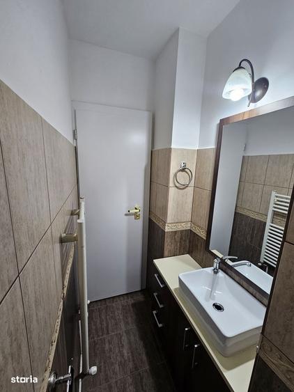 Apartament cu 3 camere în Tudor Vladimirescu
