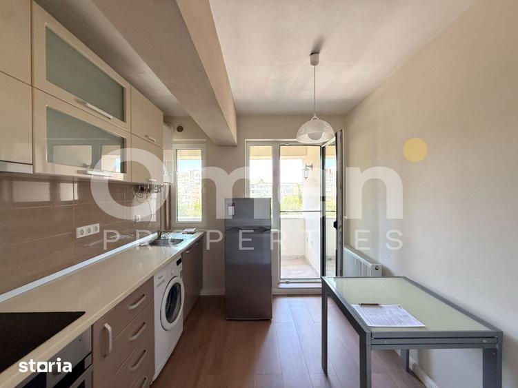 Apartament cu 3 camere, mobilat în Republicii