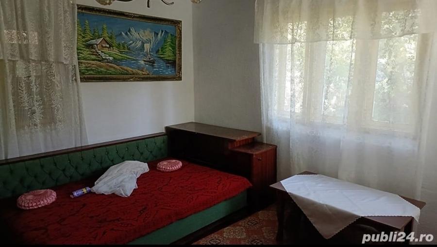 Casă cu 4 camere în Băile