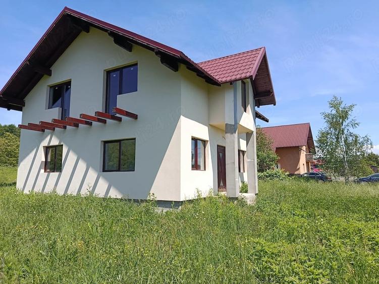 Casă cu Teren 19 Mp în Remetea Chioarului