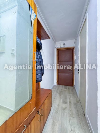 Apartament cu 2 camere decomandat în Micro 15