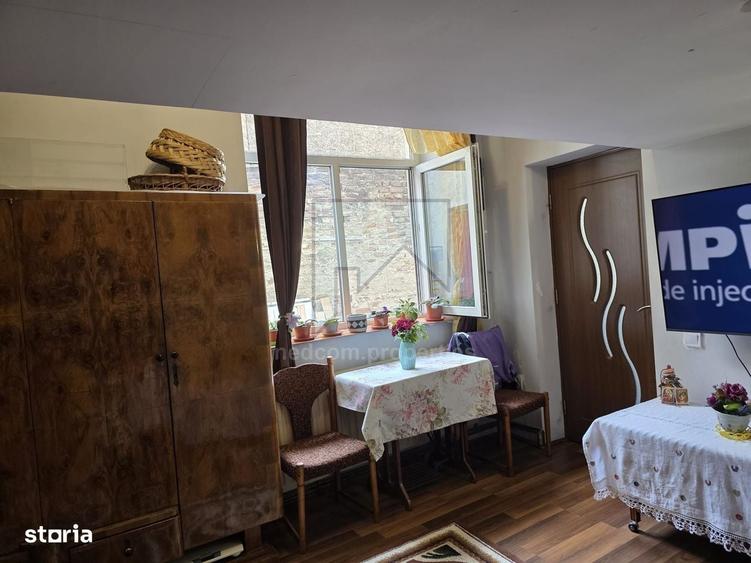 Apartament cu 4 camere decomandat în Sebastian