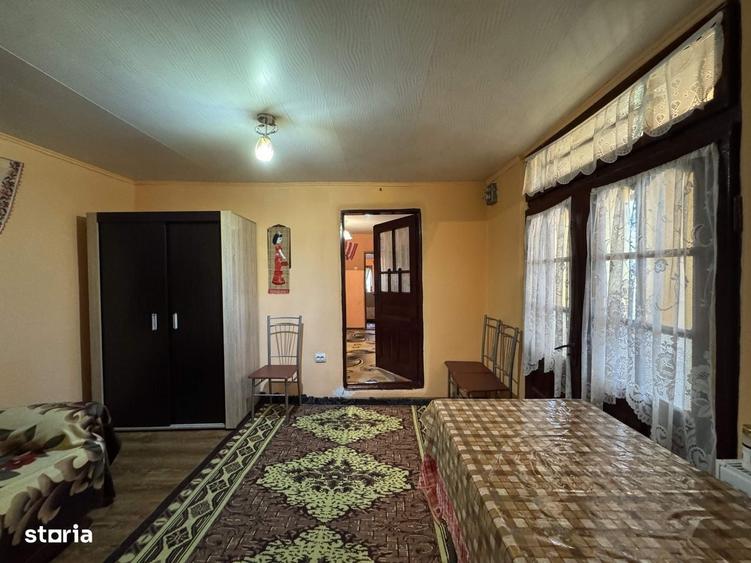 Casă cu 4 camere în Buicești
