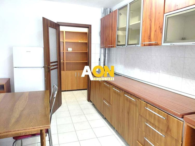 Apartament cu 2 camere decomandat, mobilat în Cetate