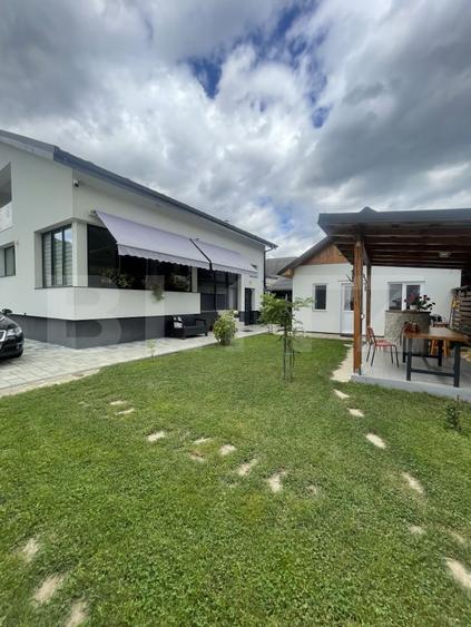 Casă individuală cu 3 camere cu Canalizare în Exterior Sud
