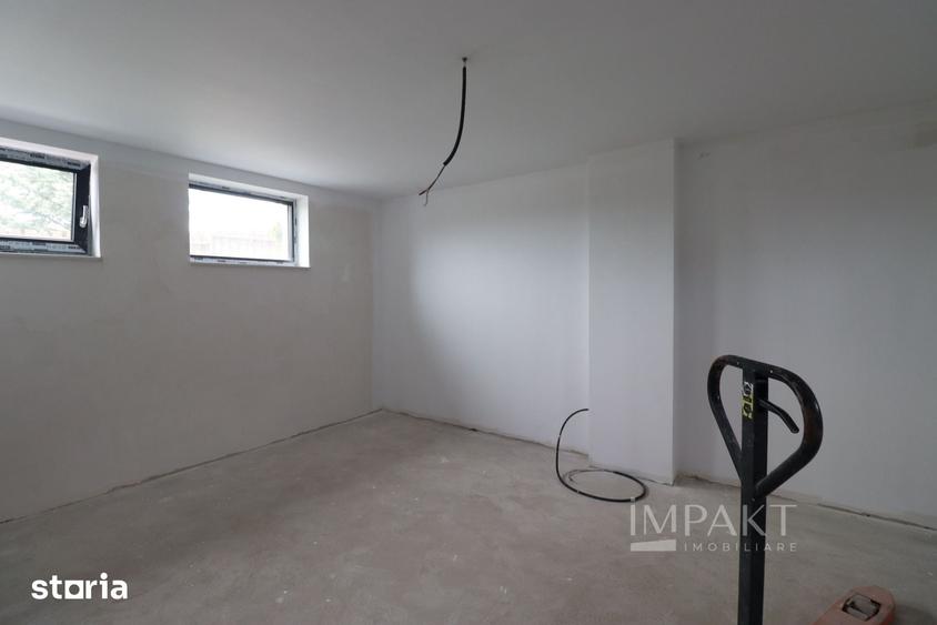 Casă cu 5 camere cu Teren 283 Mp în Mărăști