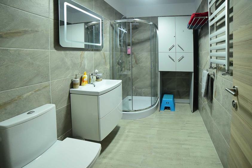 Apartament cu 2 camere semidecomandat în Nord