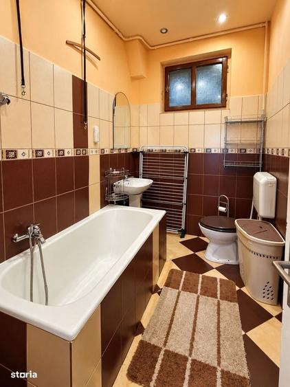 Apartament cu 3 camere în 7 Noiembrie