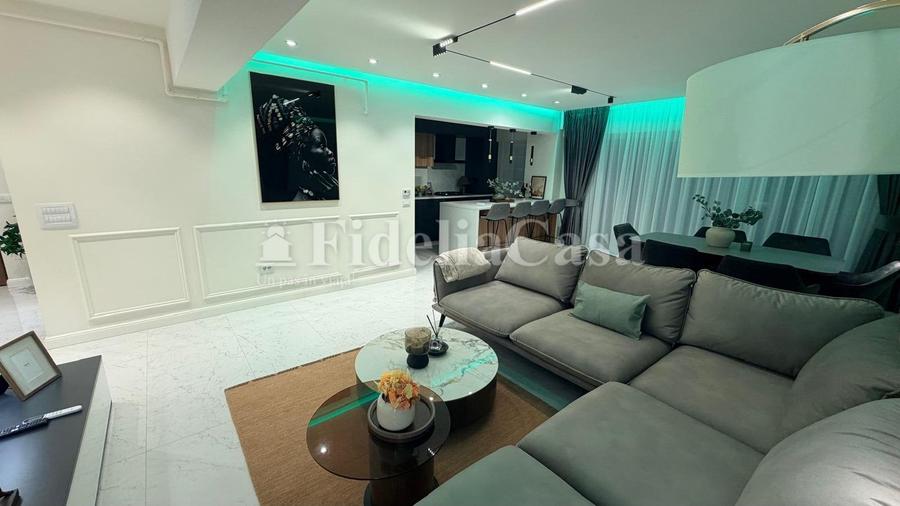 Apartament cu 3 camere decomandat în Valea Lupului